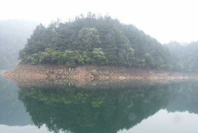 蒙泉湖风景区