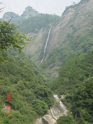 黄崖峡谷