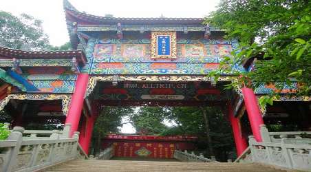 江西 宜春旅游 景点 万佛寺 分享到: 所属地区: 景点简介